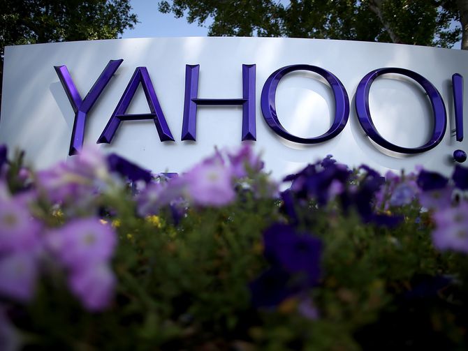 Yahoo and AOL just gave themselves the right to read your emails (again) - CNET
