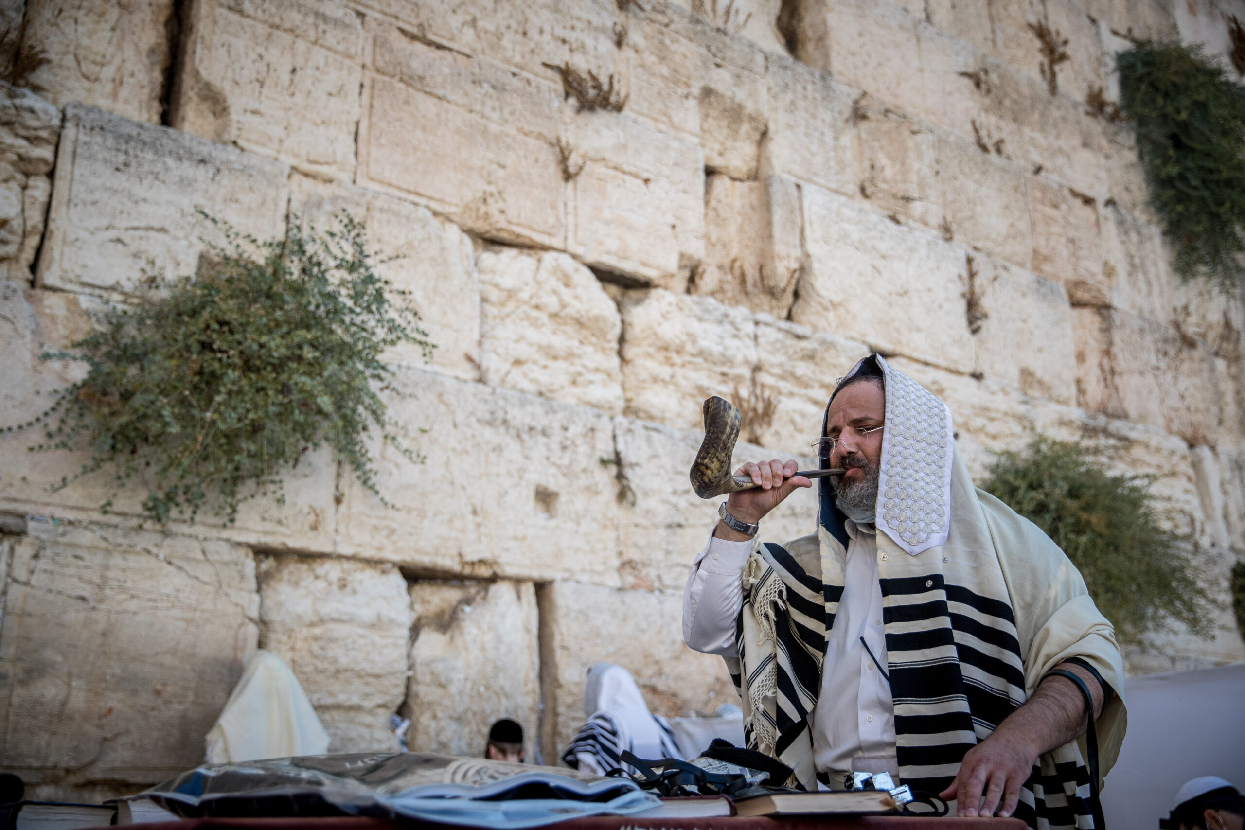 For the First Time Since the Second Temple: Shofar Sounded on Temple Mount; Silver Trumpet Sounded as Call to War - Israel365 News
